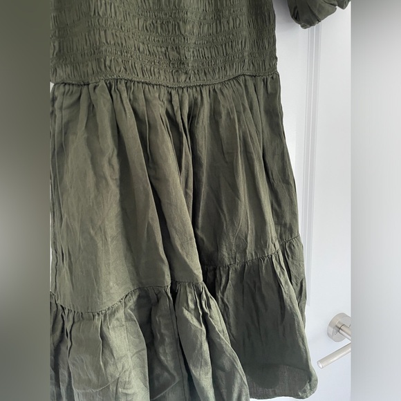 NWT Gap puff sleeve smocked green mini dress - Picture 3 of 6